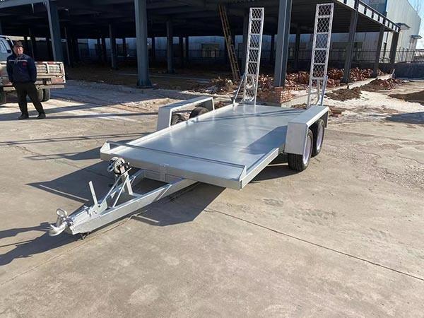 應(yīng)該怎樣保證平板掛車輪胎的使用壽命？
